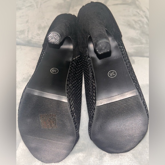 Peep toe mesh, high heel booty. - Picture 4 of 8